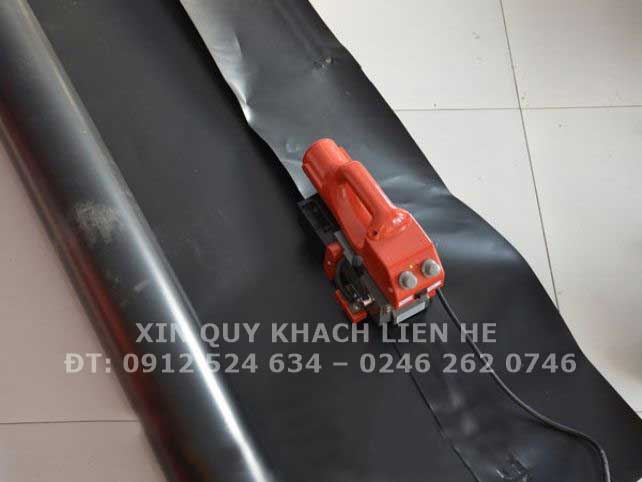 M&aacute;y h&agrave;n bạt HDPE ao nu&ocirc;i t&ocirc;m TH501